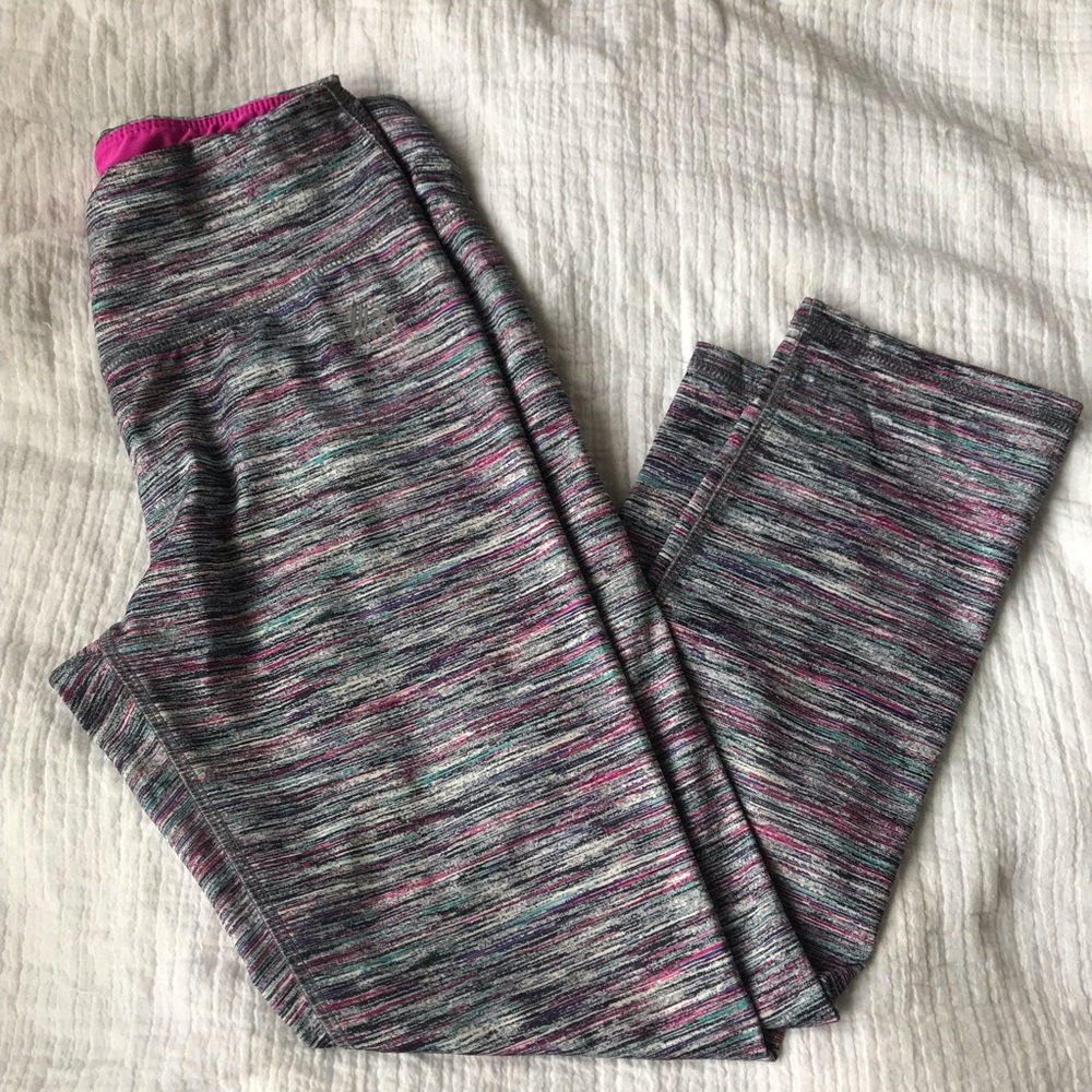 Cropped workout leggings